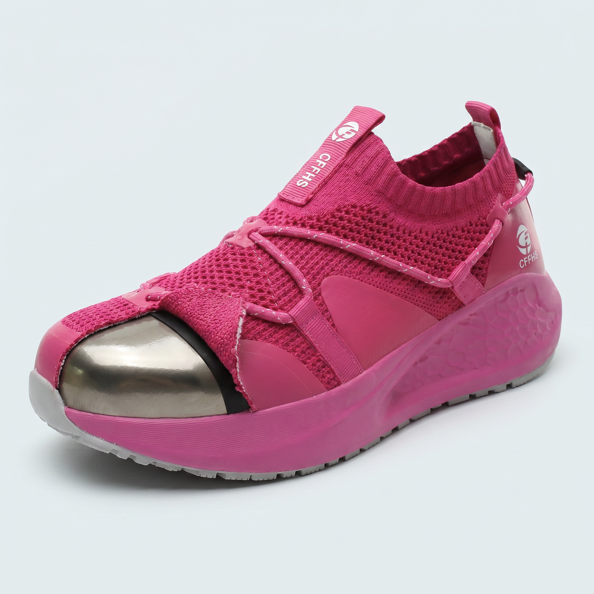 Reinforced steel toe close-up