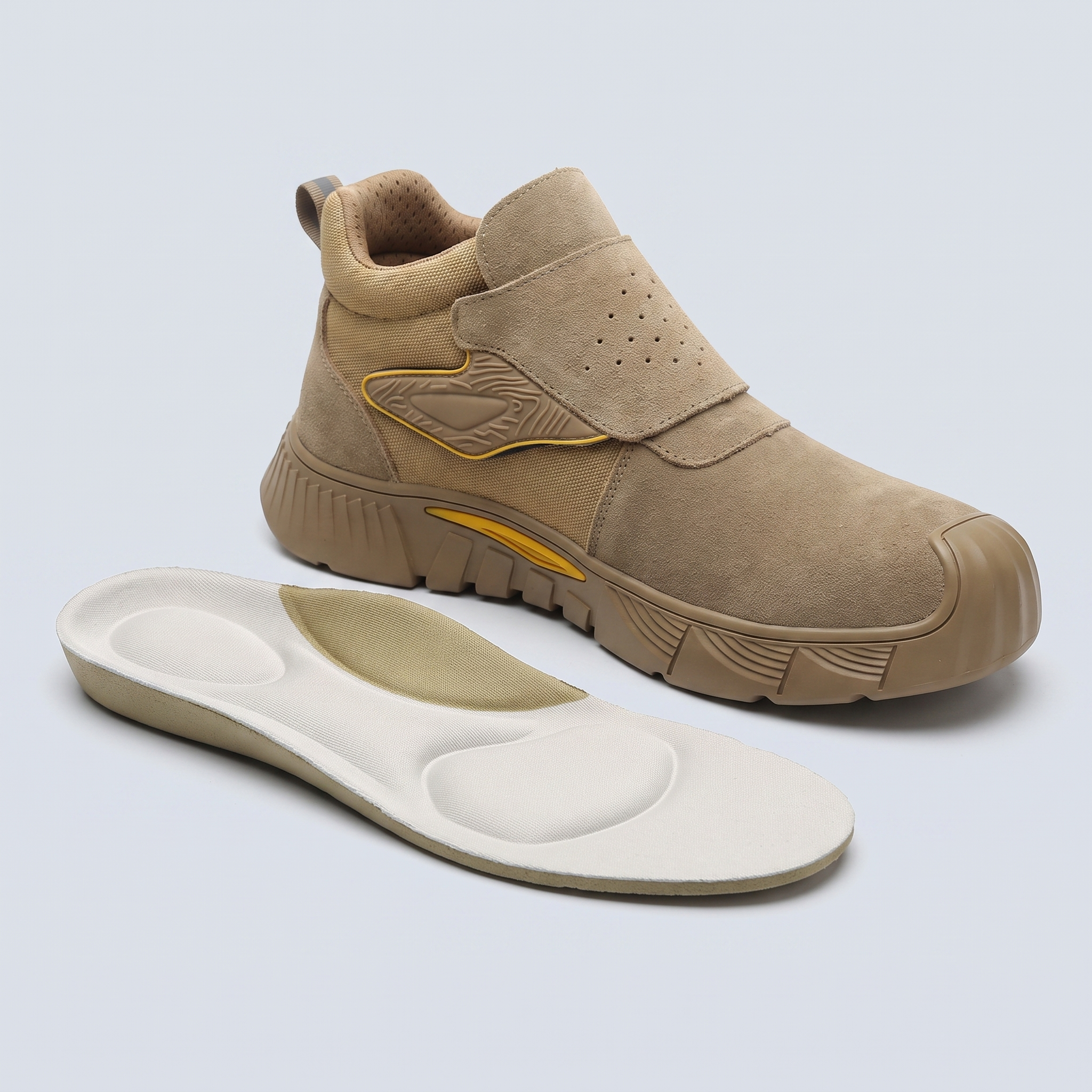 Built-in anatomical arch support cutaway