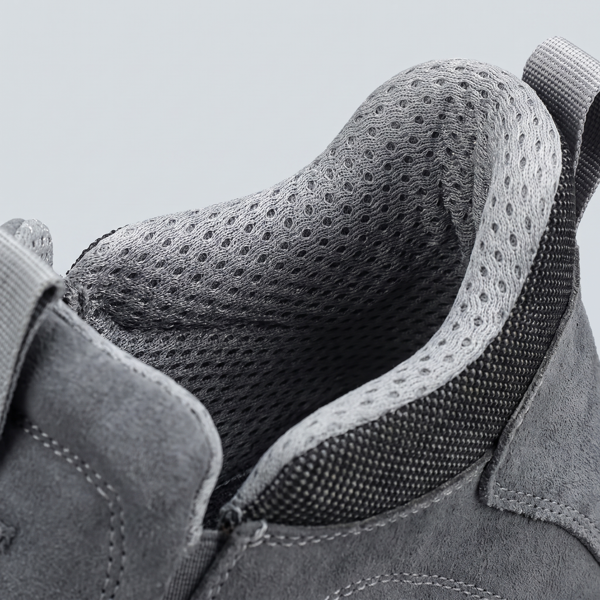 Pull-on Chelsea silhouette with reinforced tabs